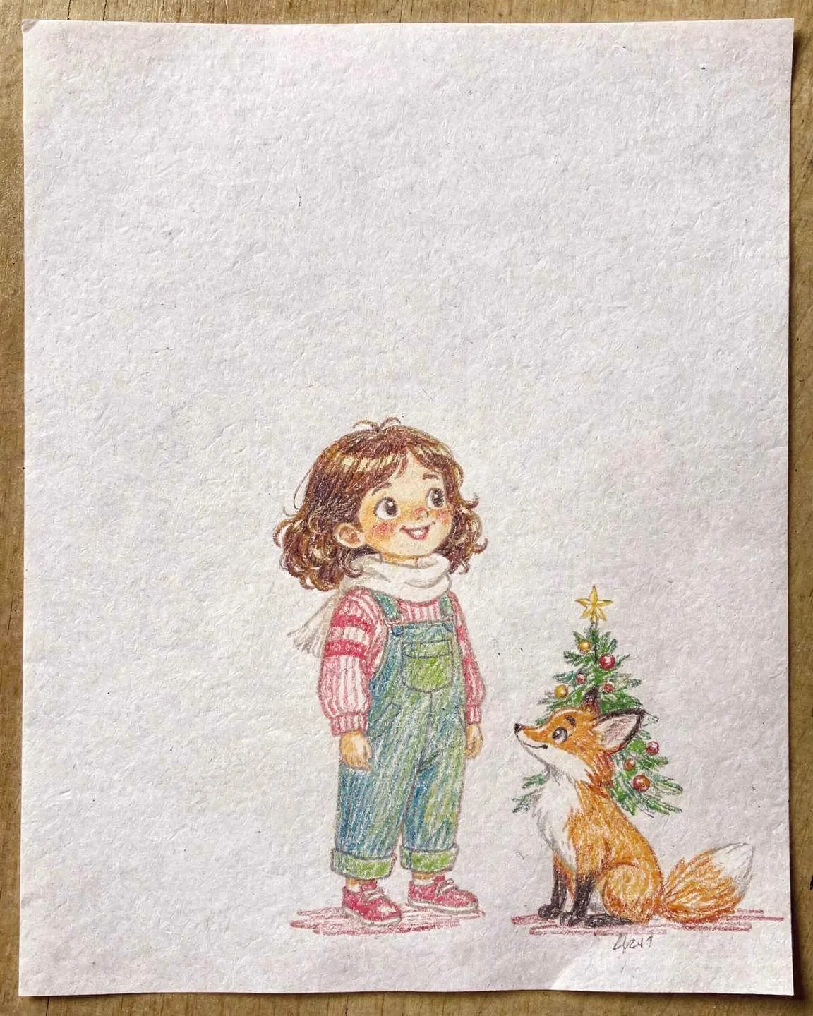 Desenho ilustrativo em lápis de cor de uma menina ao lado de uma raposa e de uma árvore de Natal